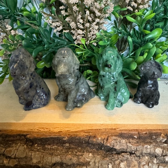 DISCOUNTED 3 Bundle Crystal Dog Carving w/ 1 Free Dog - Picture 6 of 9